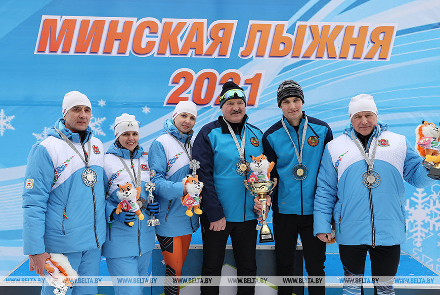 Команда Витебского облисполкома завоевала серебро на "Минской лыжне-2021"