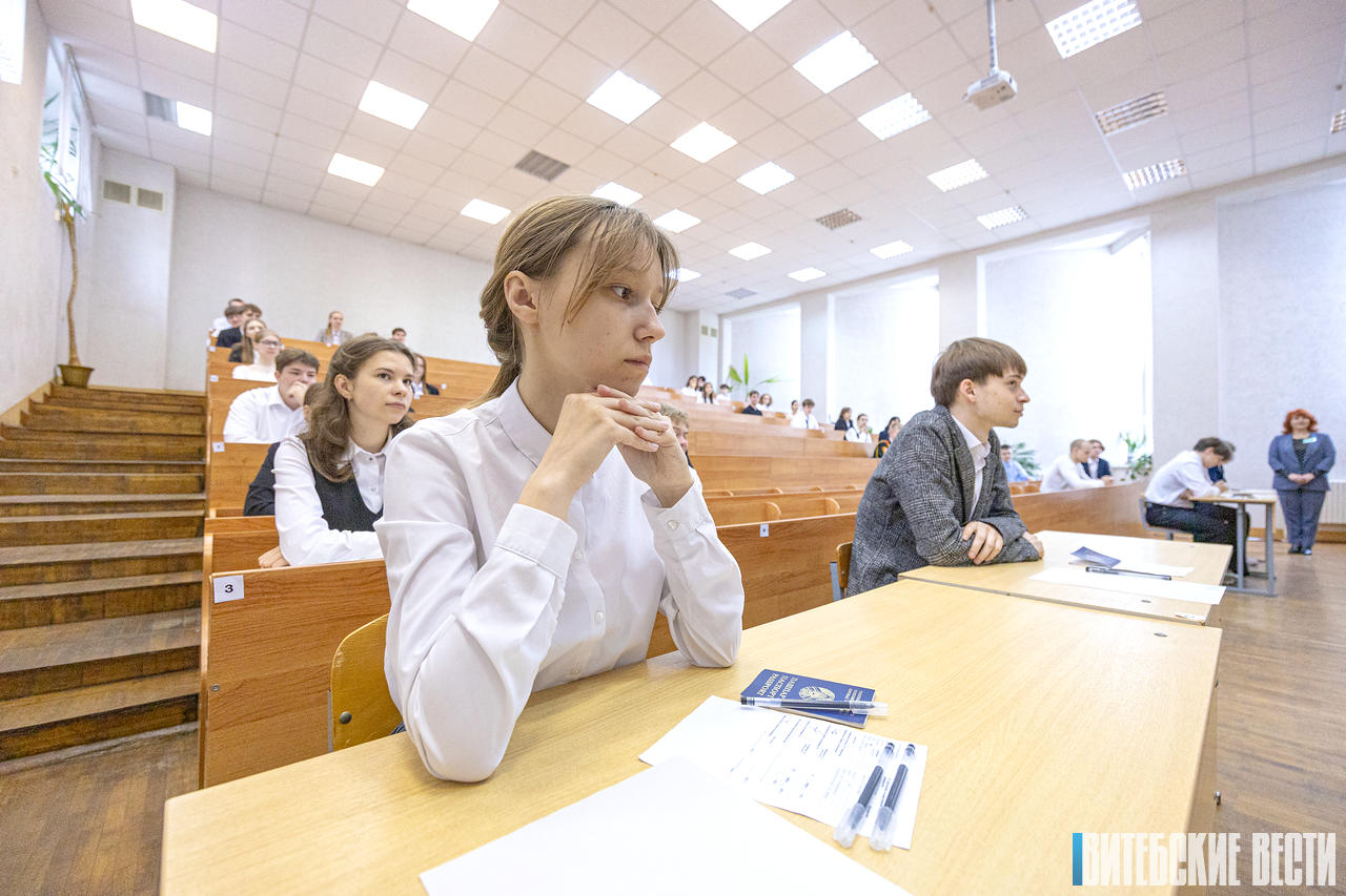 ЦТ по второму профильному предмету сегодня планируют сдавать около 32,7 тыс. абитуриентов