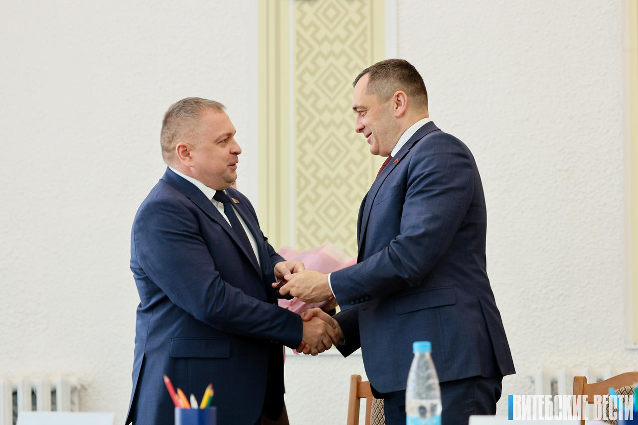 ФОТОФАКТ: Александр Субботин представил активу Чашникского района нового председателя райисполкома – Дмитрия Станкевича