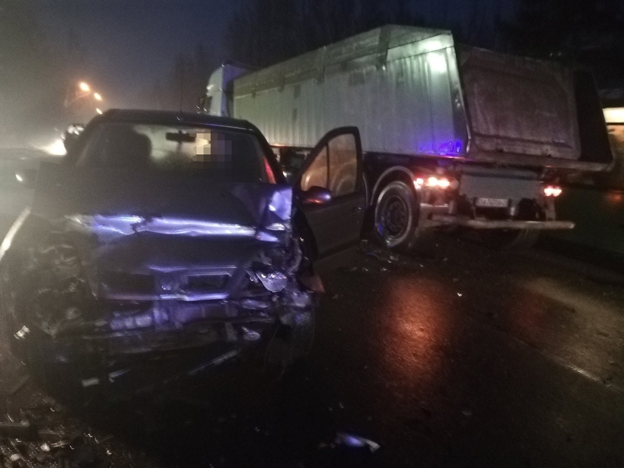 В Новополоцке на перекрестке столкнулись три автомобиля
