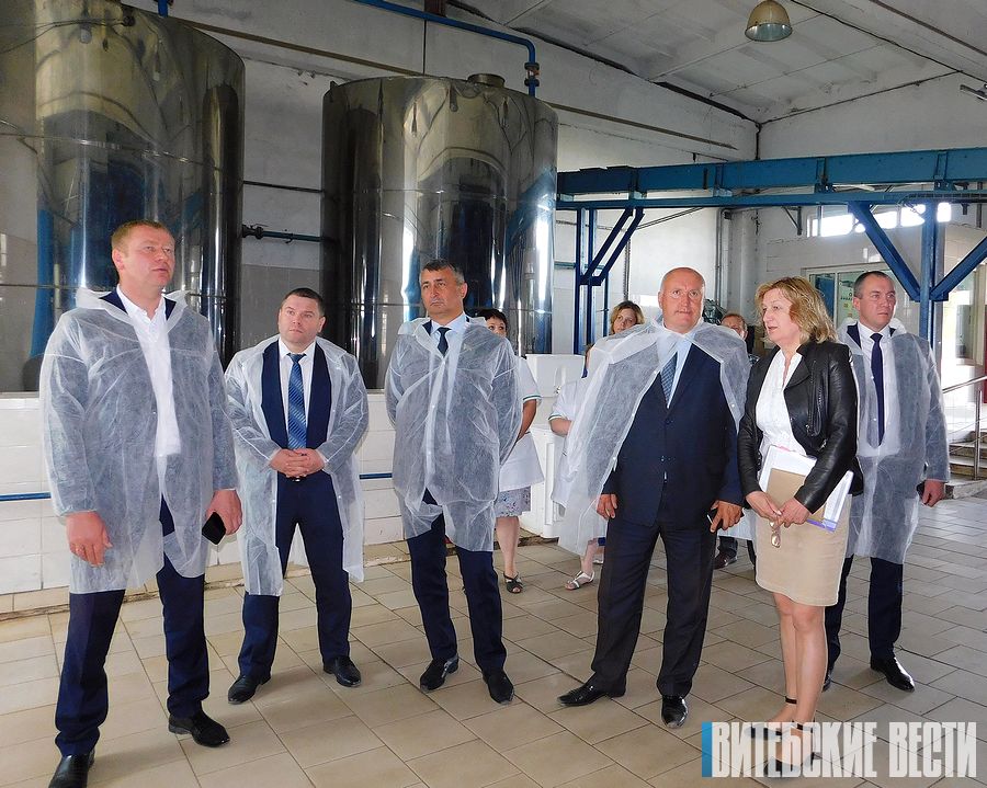 Олег Жингель посетил предприятия, входящие в состав Глубокского агропромышленного объединения