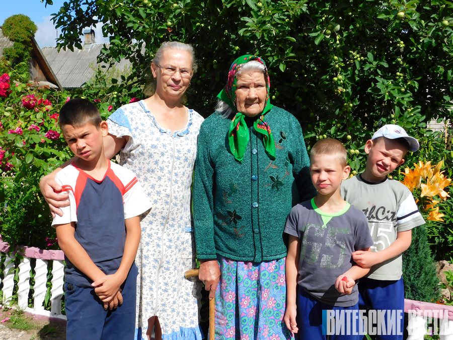 «Спадзявалася на медыкаў і міласэрнасць Госпада». Пенсіянерка з Браслаўскага раёна аб тым, як перамагла каранавірус