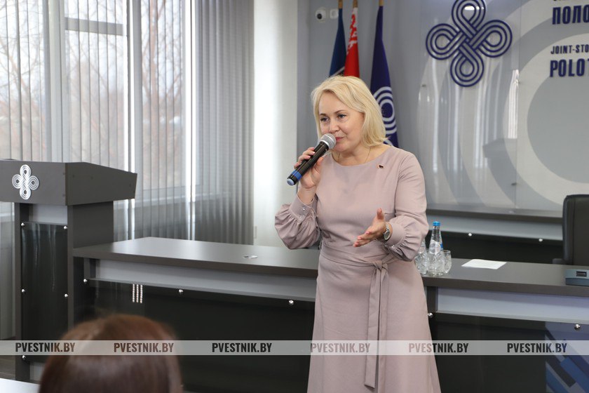 «Родительское НЕсобрание» провела Елена Петруцкая для работников ОАО «Полоцк-Стекловолокно» 