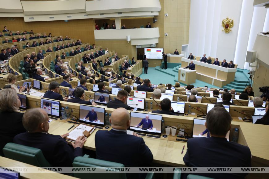 Лукашенко убежден в необходимости сохранять память о войне: мы не должны потерять Великую Победу