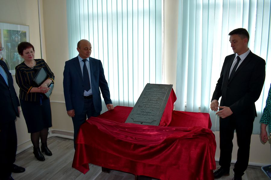 В Россоны из Чуднова привезли надгробную плиту Яна Барщевского 