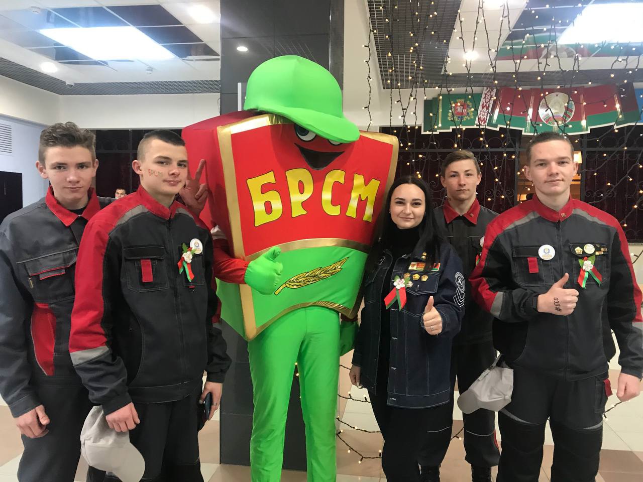 В Орше подвели итоги временной занятости молодежи «Трудовой семестр – 2022» и отметили лучших из лучших его участников