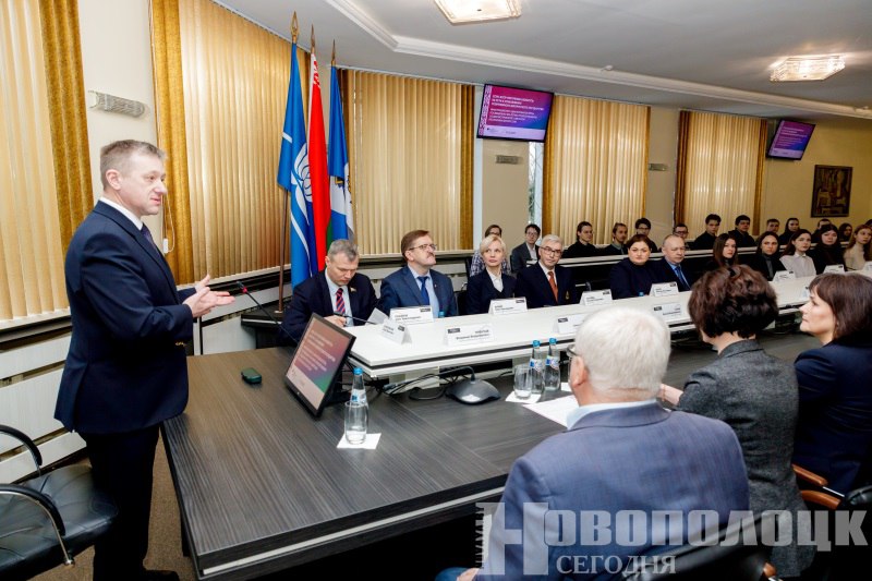 Информационно-диалоговая встреча, посвященная 105-летию провозглашения БССР, прошла в Полоцком госуниверситете
