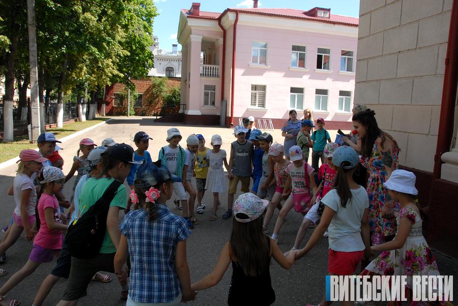 Красный Крест организовал в Витебске праздник, посвященный Всемирному дню беженцев