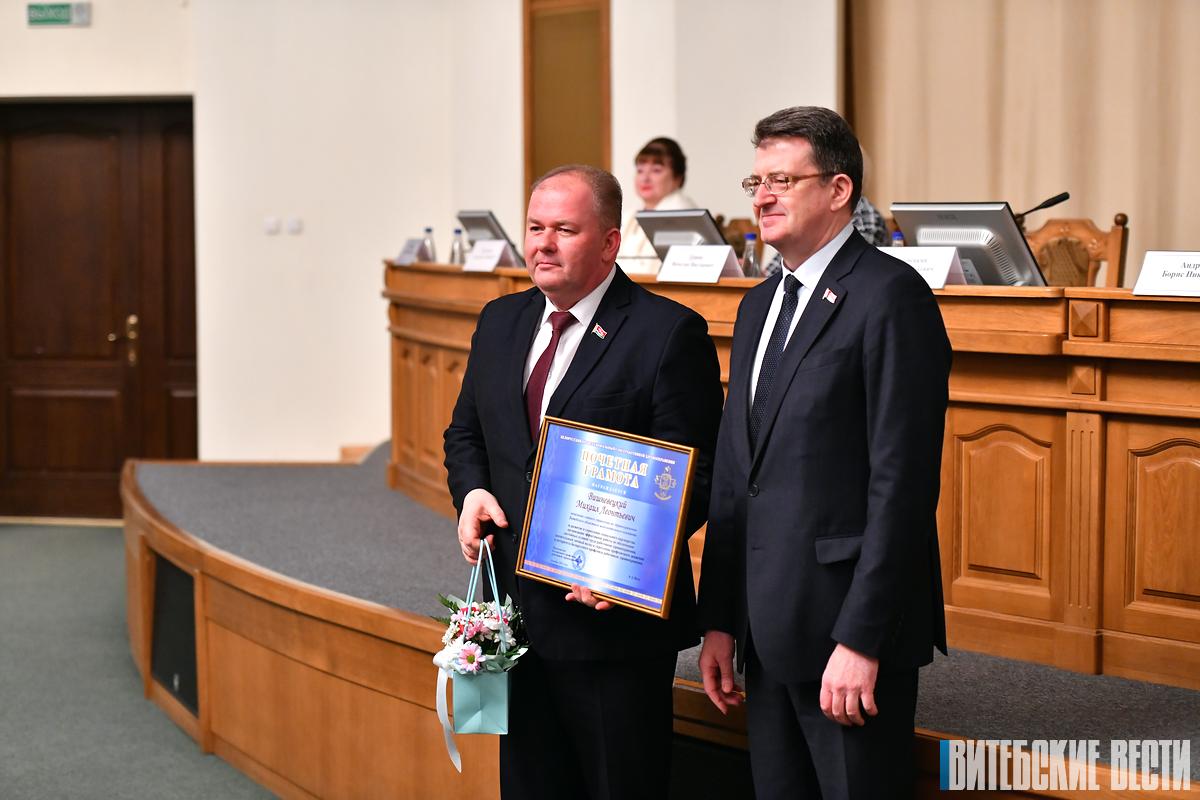 В рамках итоговой коллегии главного управления по здравоохранению Витебского облисполкома ряд работников поощрены грамотами отраслевого профсоюза