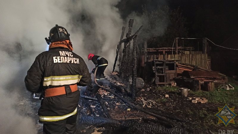 На пожаре в Толочинском районе чуть не сгорела пенсионерка