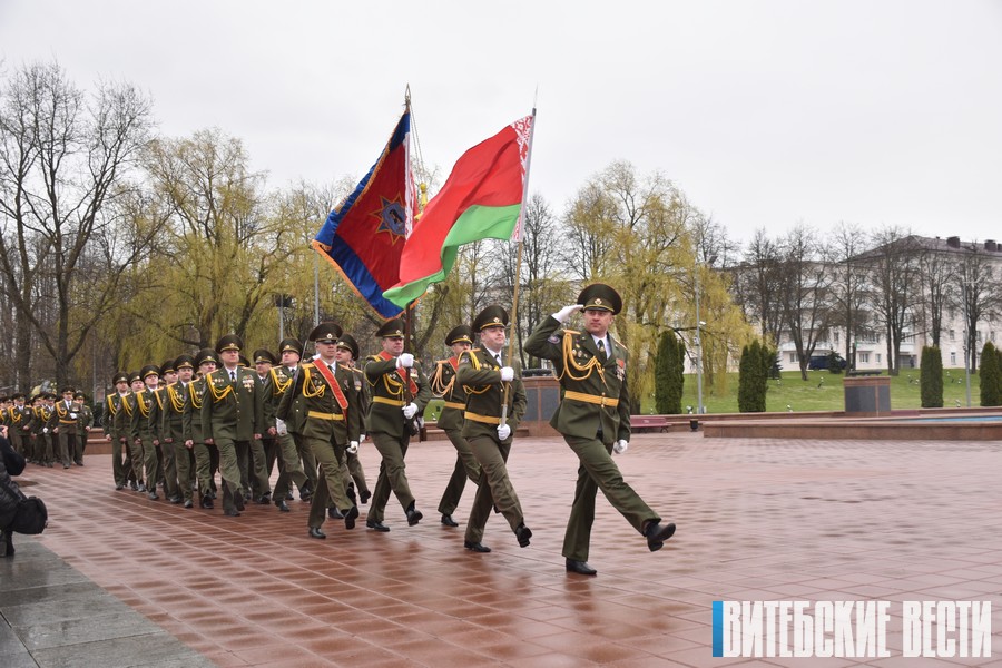 Витебские спасатели провели онлайн-парад ко Дню Победы