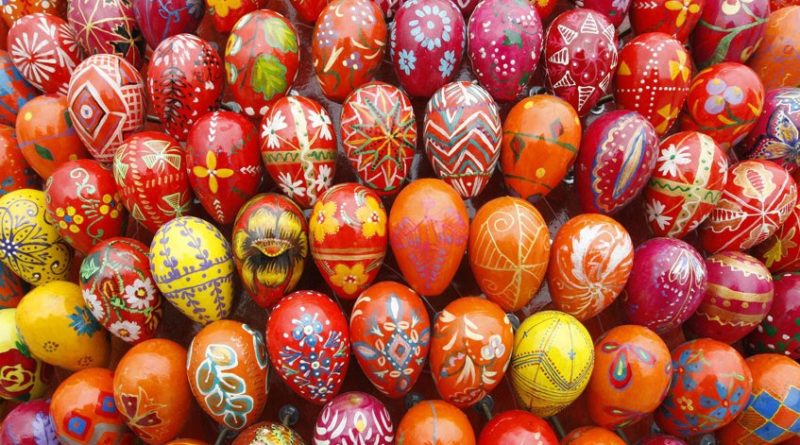 Как покрасить яйца к Пасхе? 6 простых способов