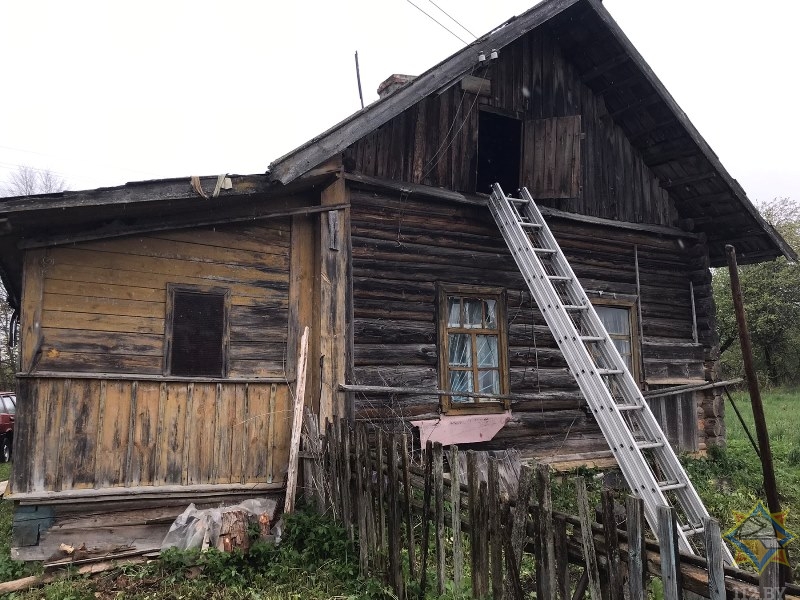 Житель Городокского района получил серьезные ожоги, пытаясь потушить пожар в собственном доме