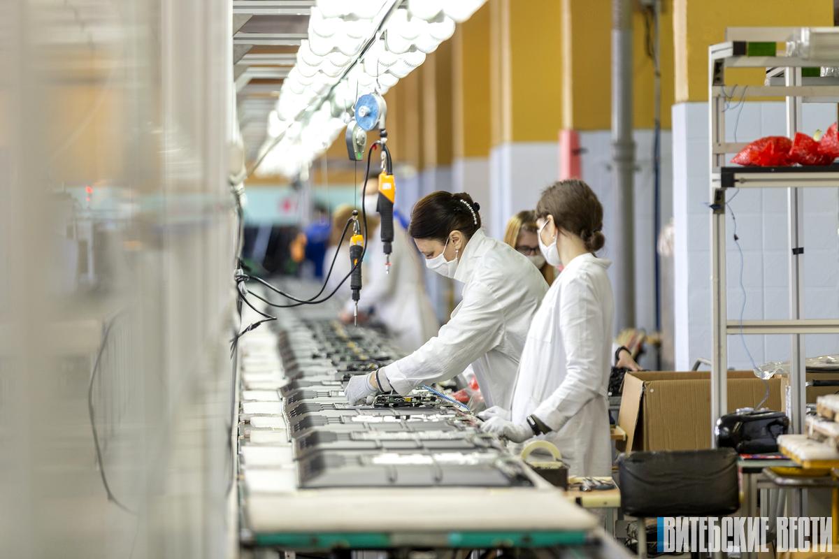 Выпуск промышленной продукции в Витебской области за январь-октябрь 2021 года составил более 16,8 млрд рублей