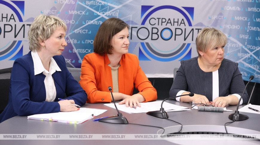 Эксперты назвали самый популярный цвет школьной формы в Беларуси