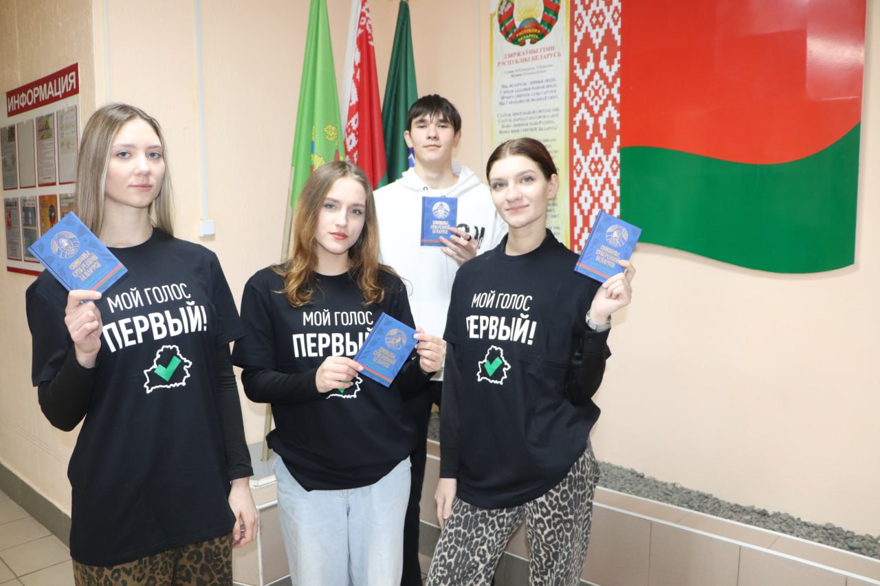 Улада Хадалёнок: "Упэўненая, што кіраваць дзяржавай павінен чалавек, які па-сапраўднаму любіць Беларусь"