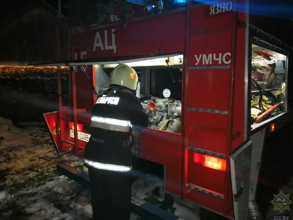 В Миорском районе пенсионерка едва не лишилась бани из-за пожара