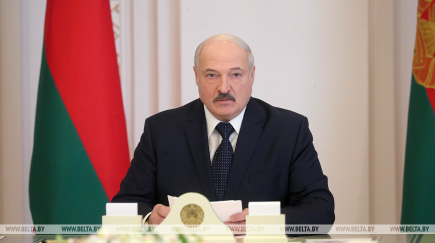 Лукашенко ставит задачу максимально снизить зависимость Беларуси от нефтяных игр крупных держав