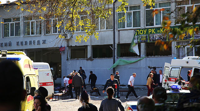 Теракт в колледже в Керчи совершил учащийся, он застрелился