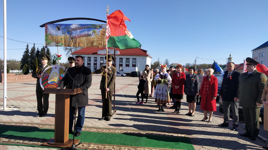 Более 50 «Нив» приняли участие в лиозненском автопробеге, посвященном памяти Петра Прусова