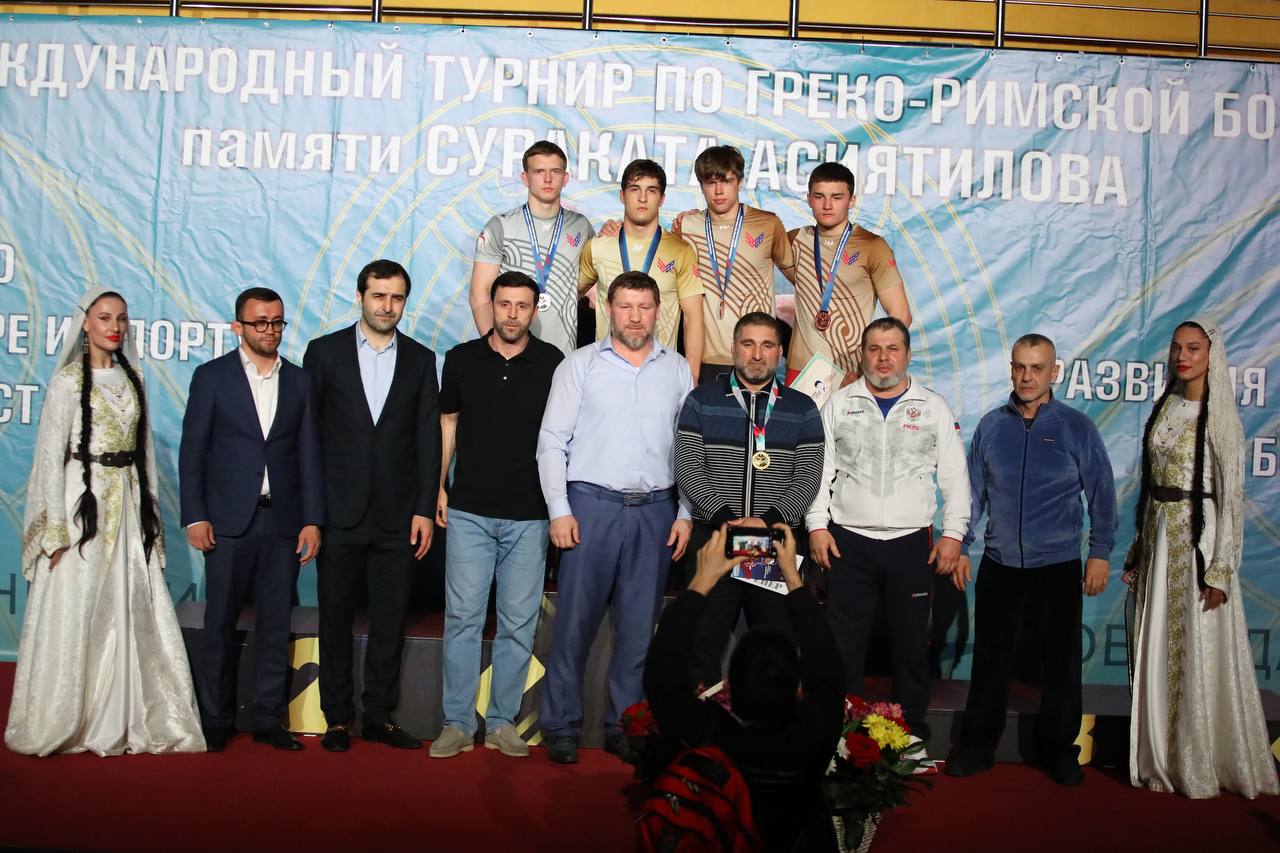 Выпускники Витебского государственного училища олимпийского резерва завоевали медали на турнире по греко-римской борьбе в России