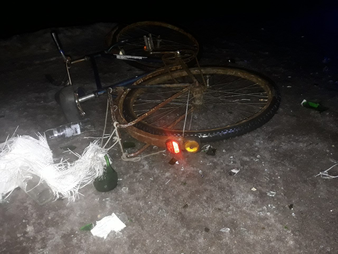 На трассе под Полоцком микроавтобус сбил велосипедиста