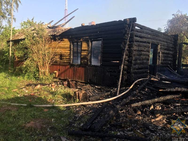 На пожаре в Толочинском районе сгорела пенсионерка