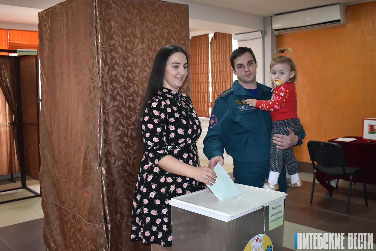 ФОТОФАКТ: досрочное голосование проходит в Браславском районе