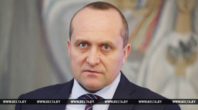 Заместитель главы Администрации Президента Владимир Жевняк встретился с трудовым коллективом Лиозненской ЦРБ 