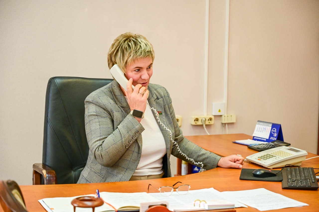 "Хочу приносить пользу малой родине". Сенатор из Новополоцка  Елена Фурс рассказала о работе, служении стране и народу, семейной жизни