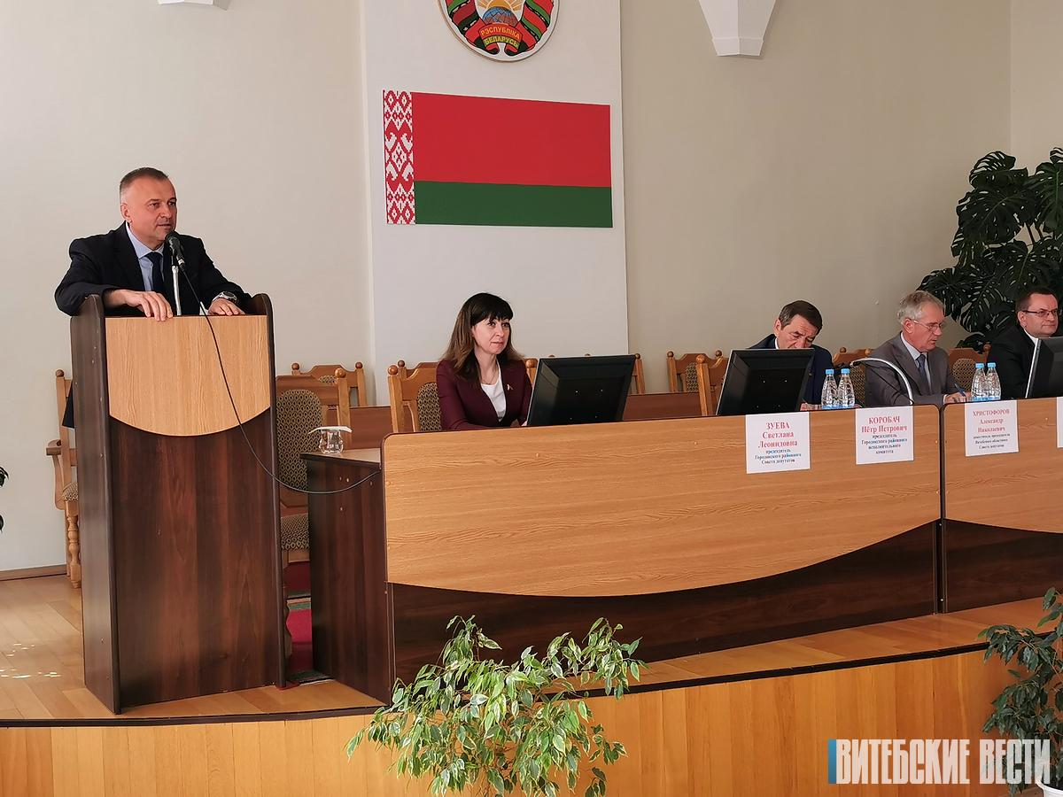 Эффективность использования госимущества местными властями обсудили на выездном заседании президиума областного Совета депутатов в Городке