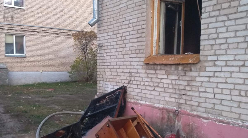 Двух мужчин спасли при пожаре в Витебске
