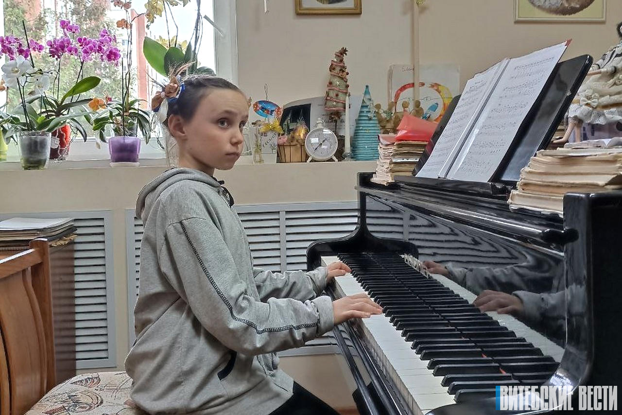 9-летняя витебчанка Вера Колодкина завоевала Гран-при международного конкурса «Музычная лілея - 2025»