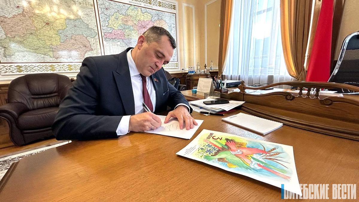 Рисунок юной художницы из Докшицкого района стал поздравительной открыткой ко Дню Независимости