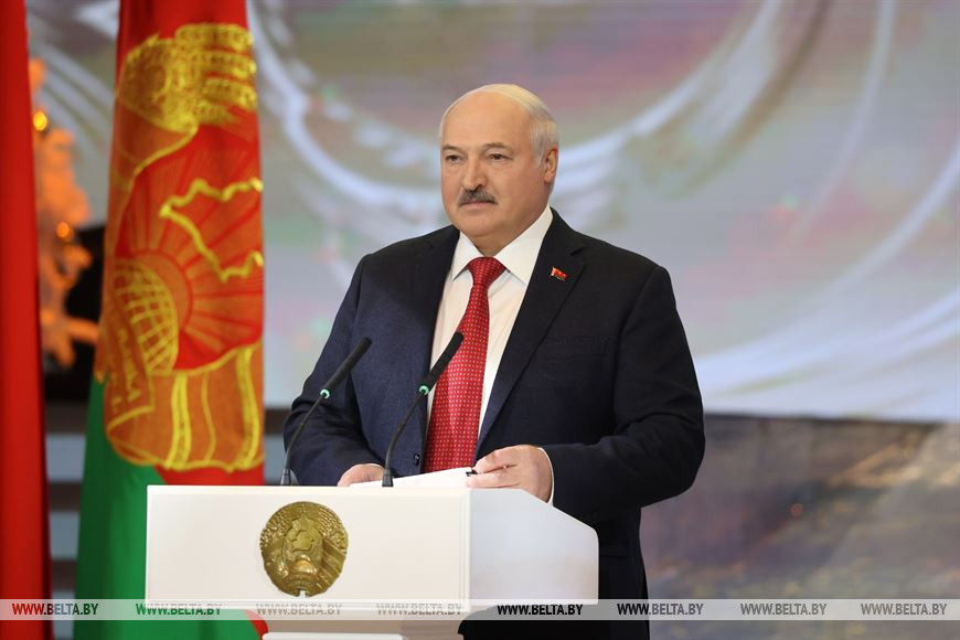 Президент Беларуси рассказал о скрепах, на которых развивалась национальная государственность