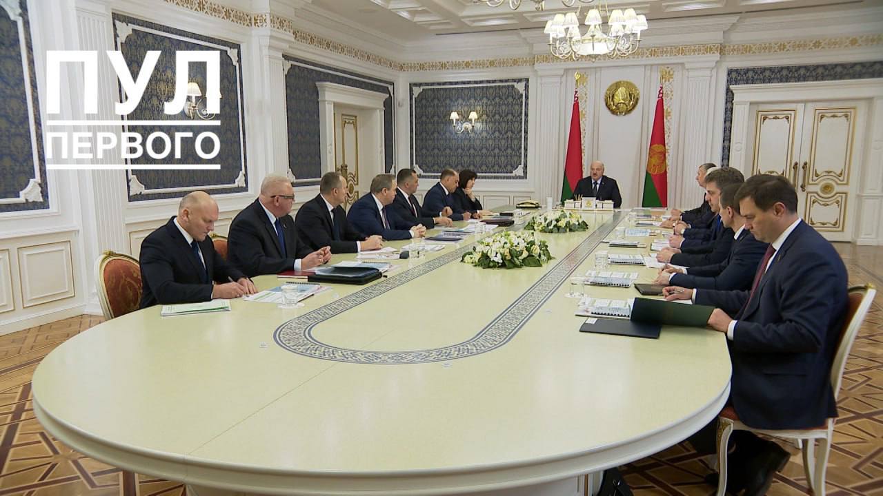 Александр Субботин принимает участие в совещании по вопросам проведения выборов 2025 года