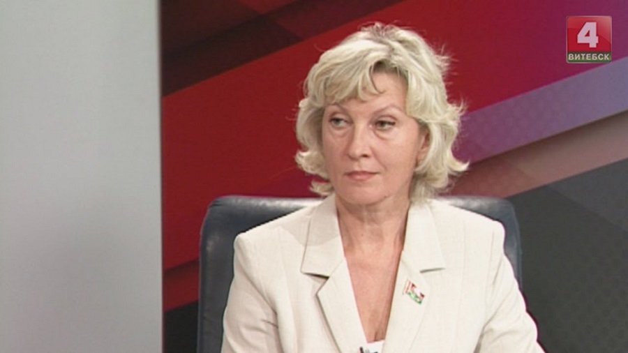 Елена Подоляк: «Особенно важно, что основу конституционного строя нашей страны по-прежнему составляет принцип построения социального государства»