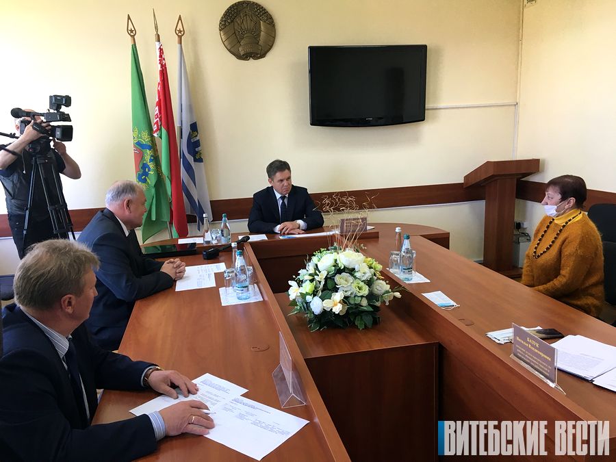 Заместитель премьер-министра Беларуси  Игорь Петришенко посетил Дубровенский район