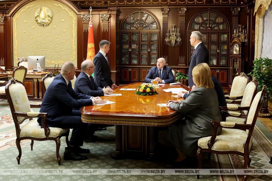 Александр Лукашенко рассмотрел кадровые вопросы по Витебской области
