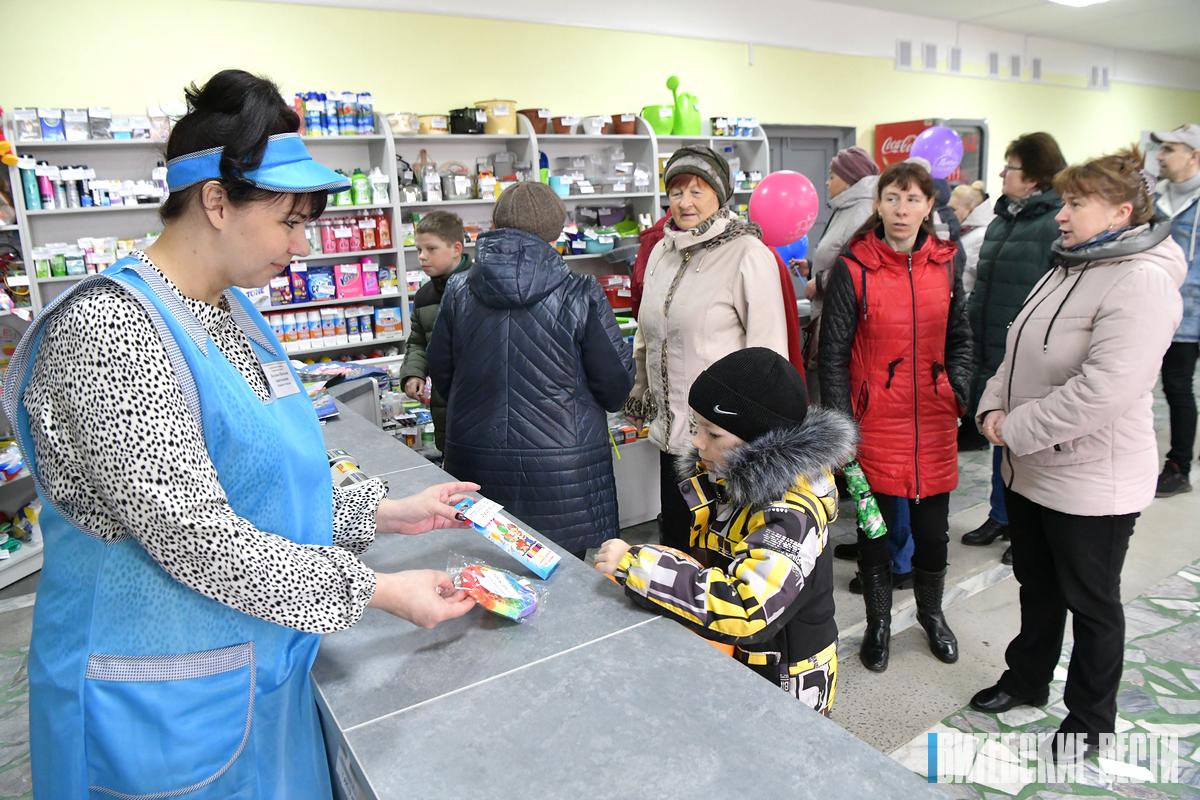 В Мошканах в новом помещении и формате начал работу магазин «Калі ласка» СУП «совхоз им. Машерова»