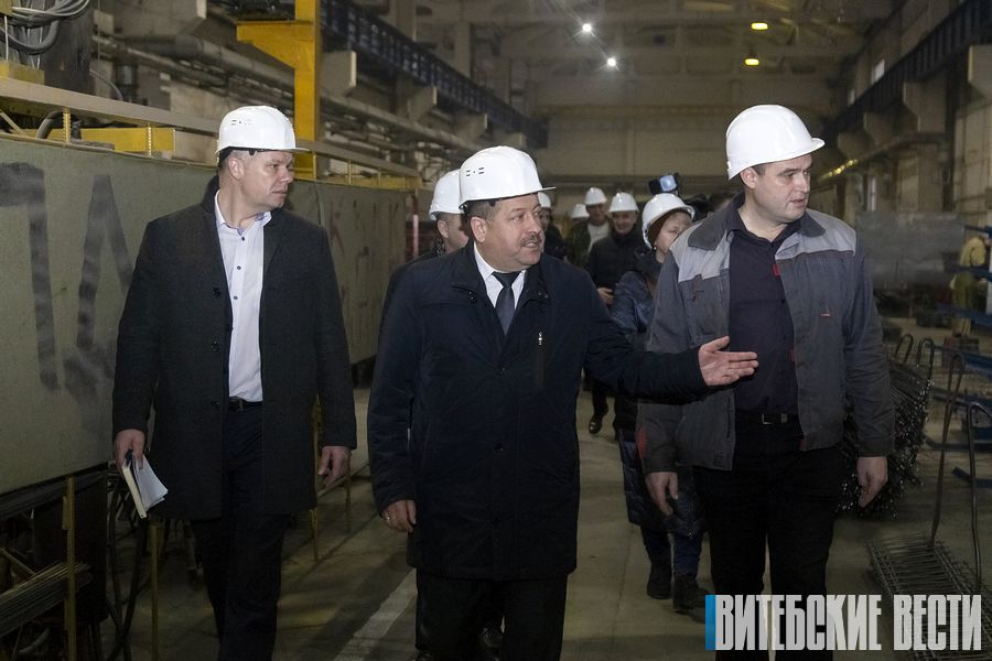 Строительство стабильно в приоритете: Анатолий Линевич встретился с работниками Витебского ДСК