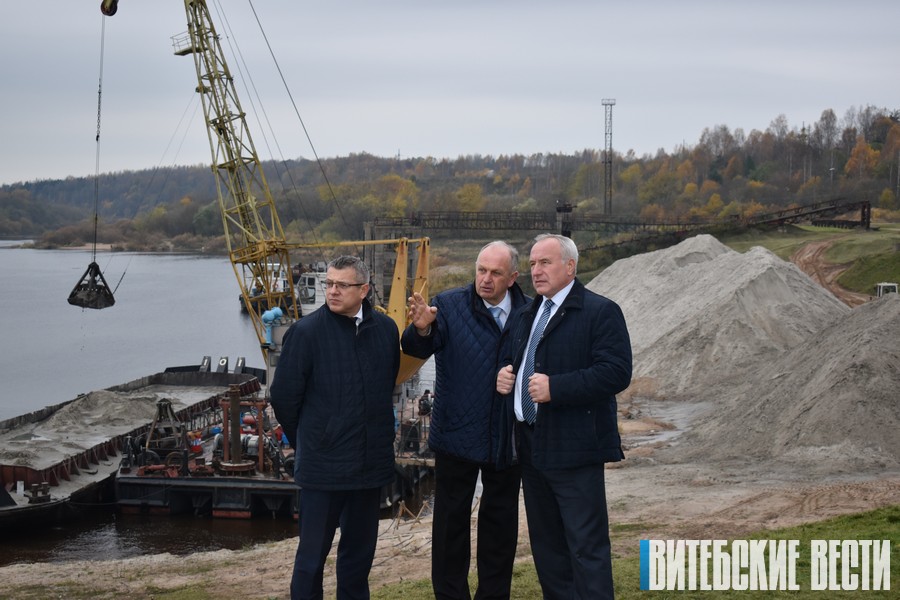 Речной песок – не в дефиците: Николай Шерстнёв посетил филиал  «Витебскводтранс»