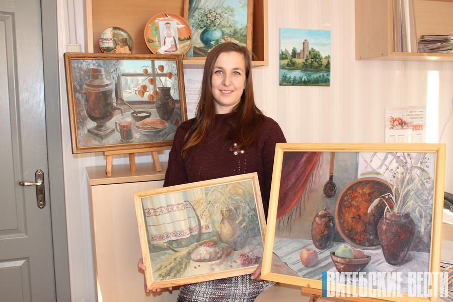 Сельские пейзажи и натюрморты. В Чашниках прошла авторская выставка работ молодой художницы