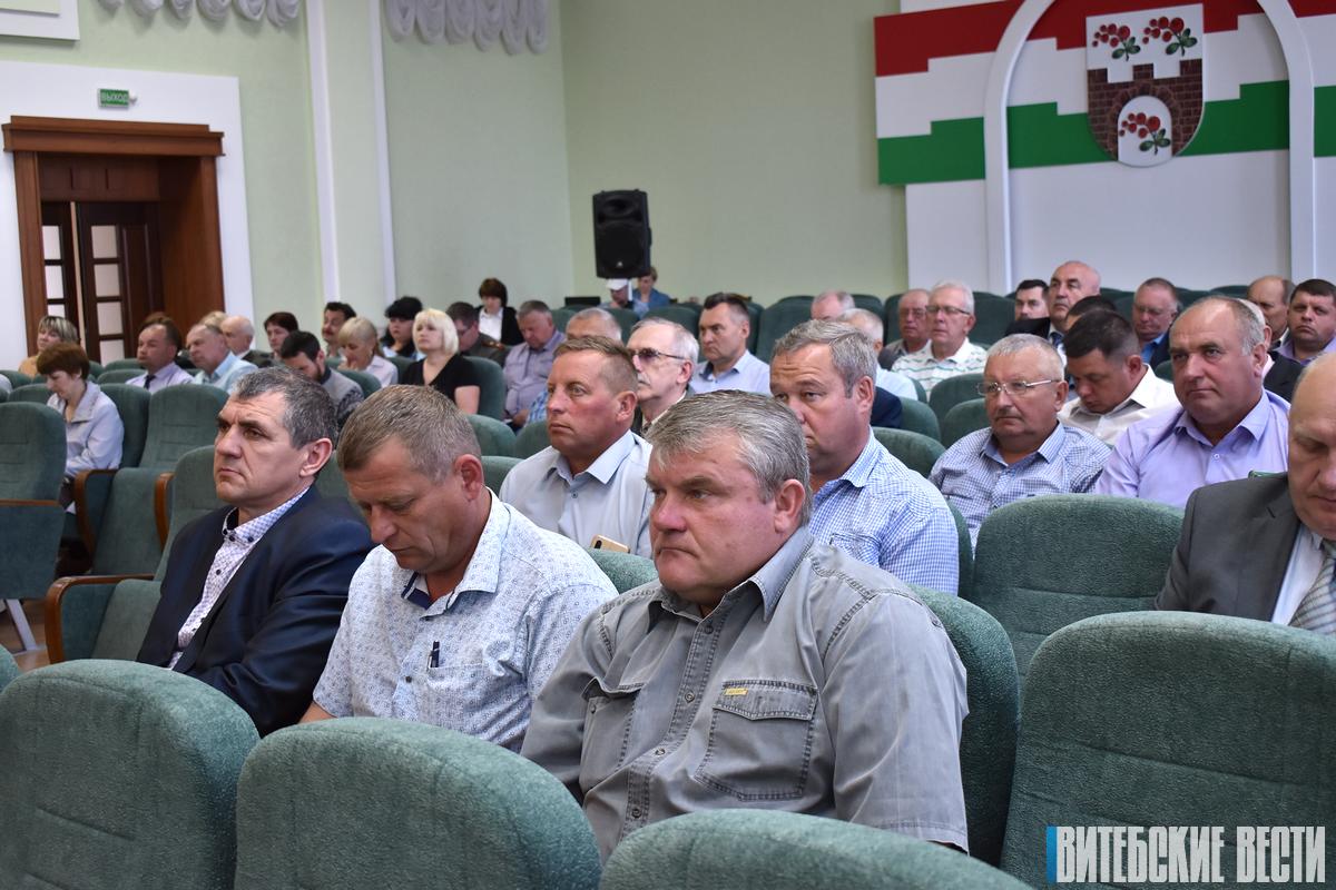 Динамику социально-экономического развития района проанализировали на сессии Шарковщинского районного Совета депутатов