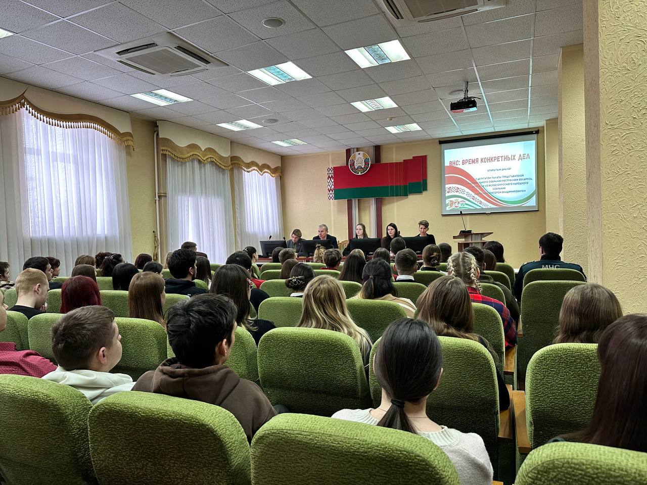 «ВНС: время конкретных дел». В Витебской области прошла серия открытых диалогов депутатов с молодежью