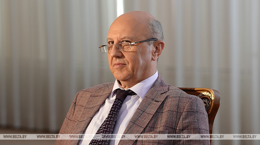 "Они занимаются разрушением образования". Историк Андрей Фурсов о целях Запада