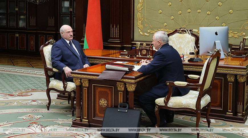 Лукашенко поставил задачу по развитию новых направлений работы в структуре Управления делами Президента