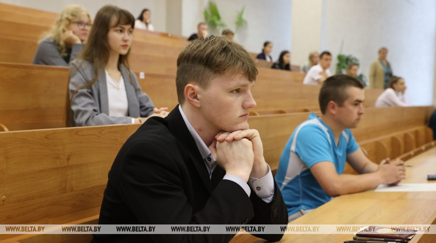 ЦТ по истории Беларуси планируют написать более 16,2 тыс. абитуриентов