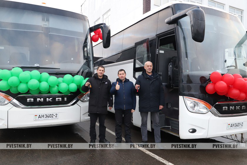 Два новых автобуса пополнили автобусный парк в Полоцке