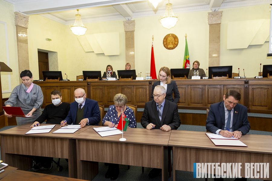 Безбарьерную среду на более 300 объектах и почти 50 новых рабочих мест для инвалидов создадут до 2025 года в Витебской области